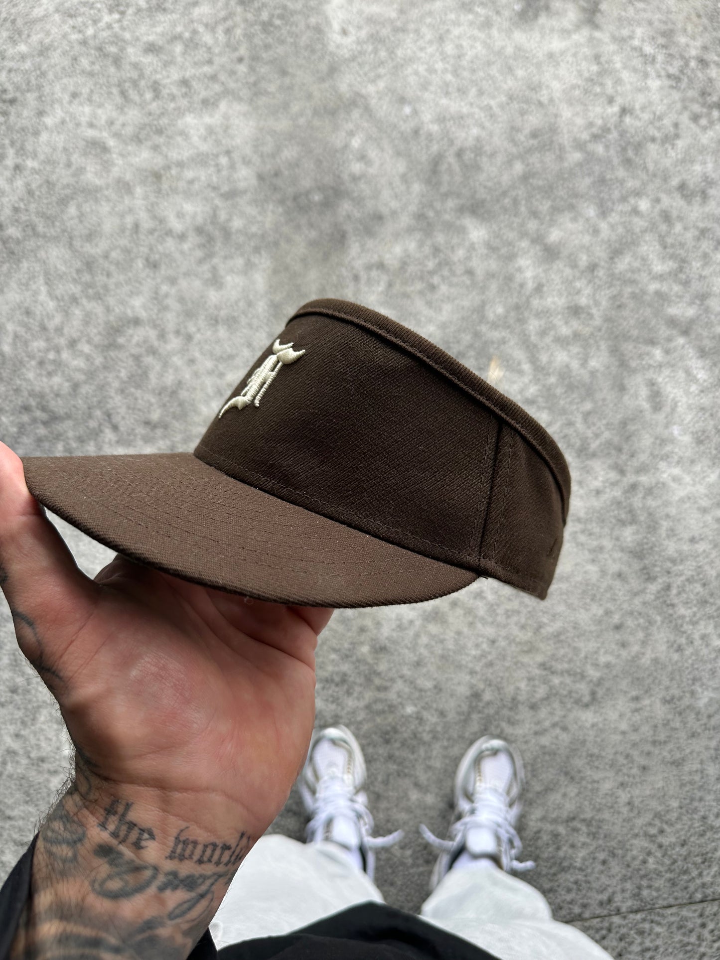Essentials FOG new era visor