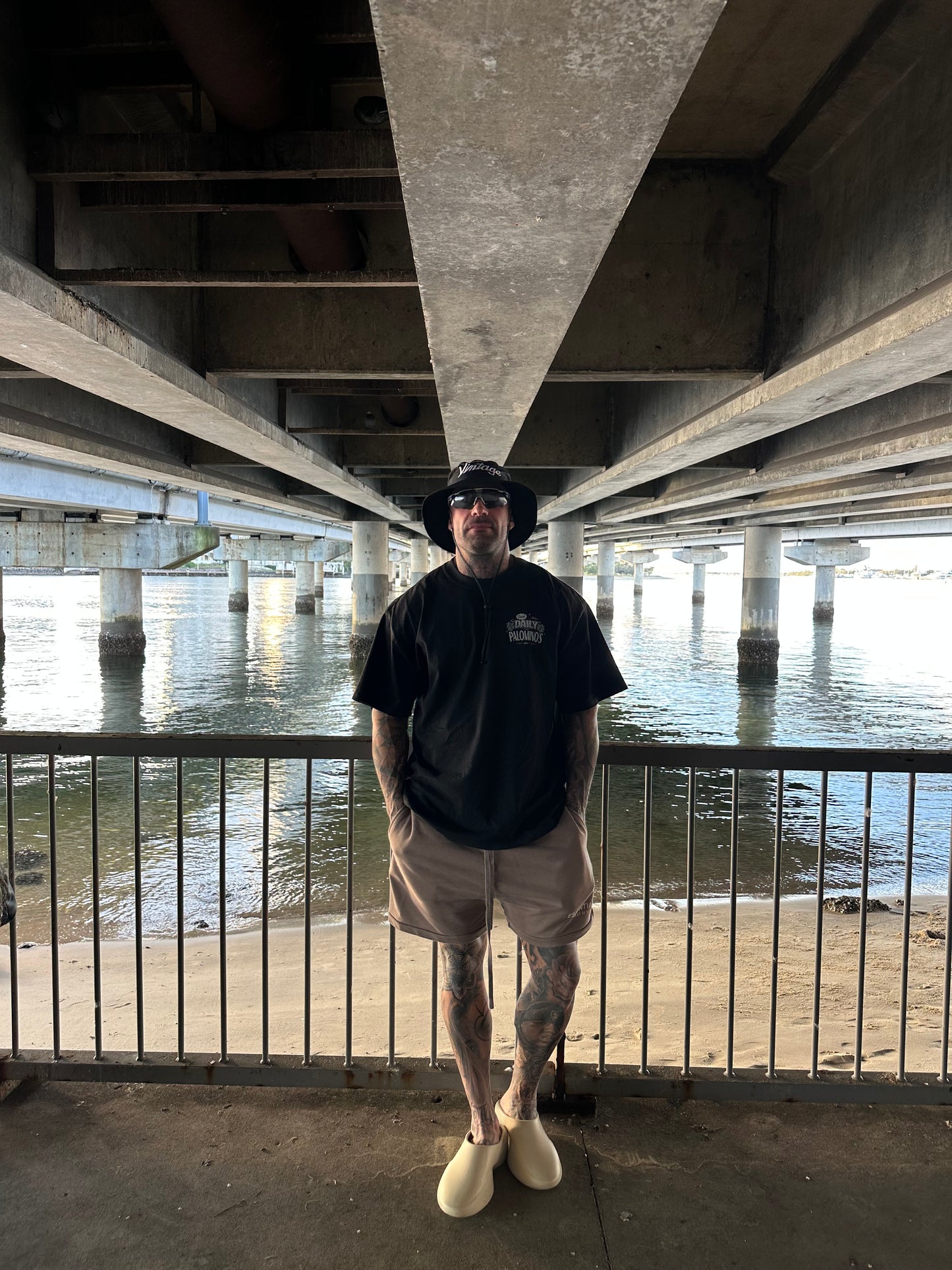 Mva wide brim bucket hat
