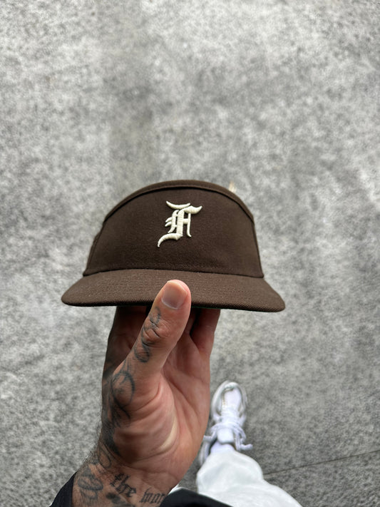 Essentials FOG new era visor