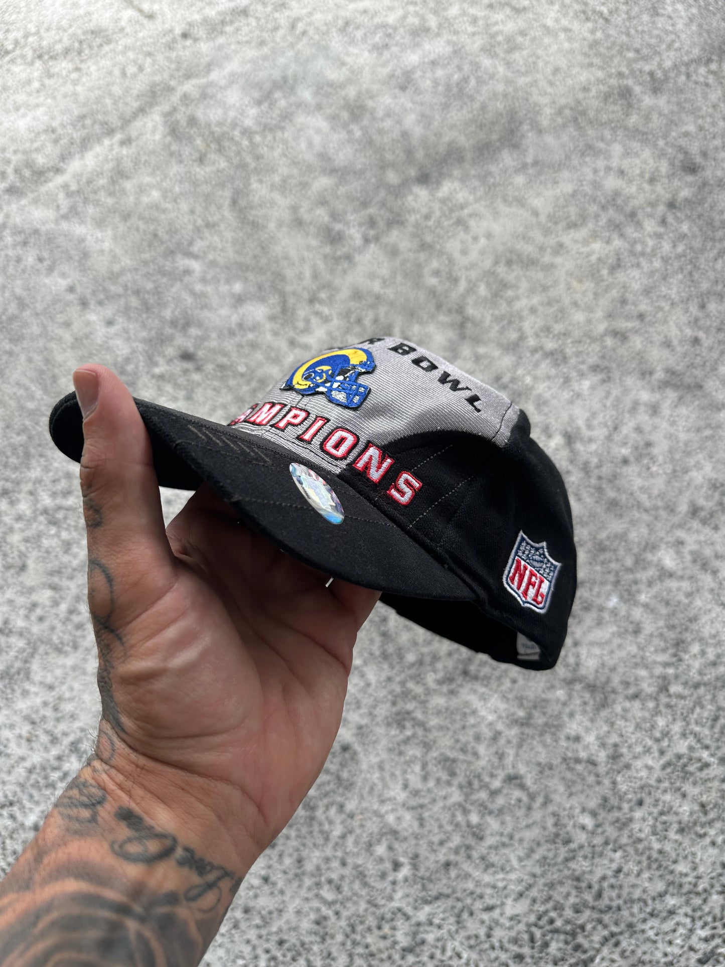 2000 rams Super Bowl cap